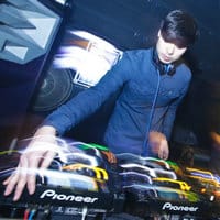 Dj彪仔-全国语ProgHouse音乐演员vs我想看看你打造流行串烧